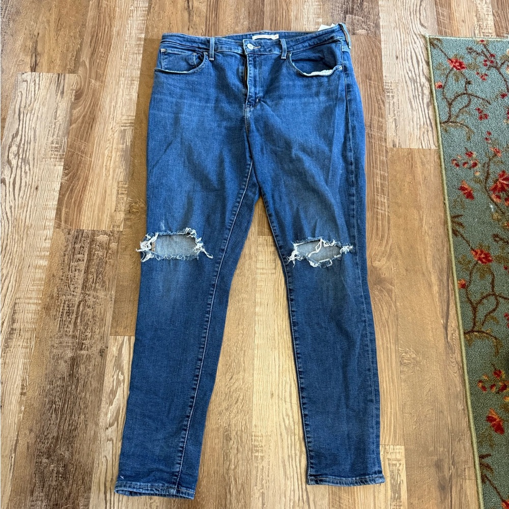 Levi’s Premium  721 High Rise Skinny Distressed Denim Jeans Sz 33 L30